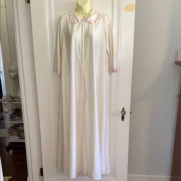 Vintage Robert Chiha-Rosenfeld off white Qiana nylon long zip front kaftan robe - Picture 1 of 10